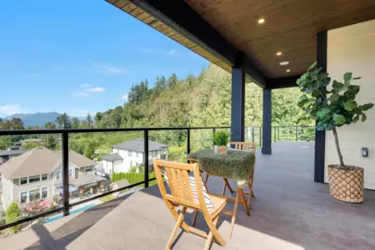 Swimming Pool Photo of 51199 Charlotte Place, Chilliwack, BC