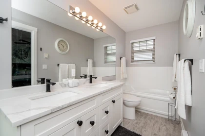 Hallway Photo of 1 19250 65 Avenue, Surrey, BC