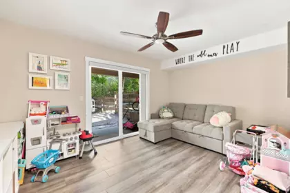 Mudroom Photo of 64 14433 60 Avenue, Surrey, BC