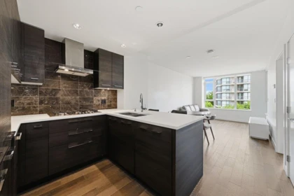 611 7488 Lansdowne Road, Richmond, BC, Richmond — Apartment/Condo for sale