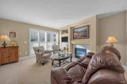 Breakfast Nook Photo of 3405 Plateau Boulevard, Coquitlam, BC
