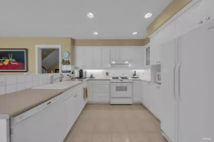 Kitchen Island Photo of 3405 Plateau Boulevard, Coquitlam, BC