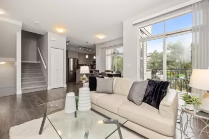 Kitchen Photo of 89 19433 68 Avenue, Surrey, BC