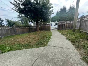 5983 Sprott Street, Burnaby, BC, Burnaby — Half Duplex for sale