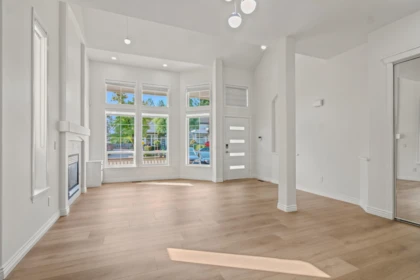 Kitchen Photo of 14425 58th Avenue, Surrey, BC