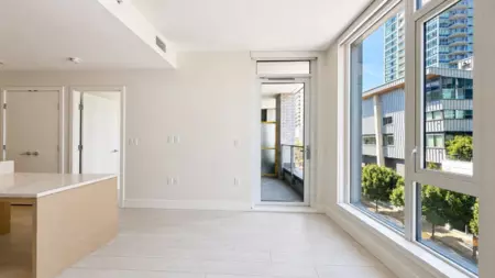 405 3538 Sawmill Crescent, Vancouver, BC, Vancouver — Apartment/Condo for sale
