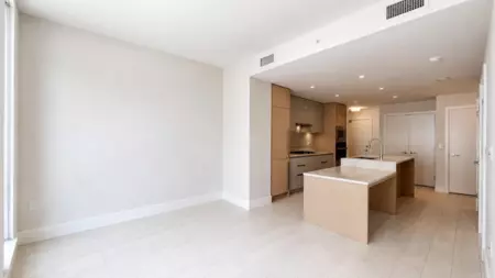 405 3538 Sawmill Crescent, Vancouver, BC, Vancouver — Apartment/Condo for sale