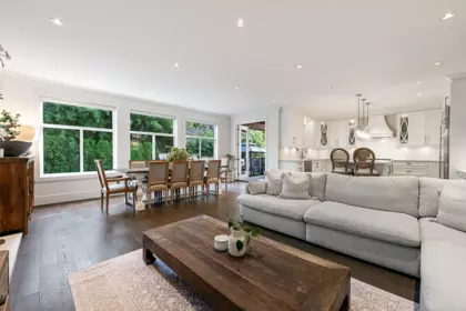 Breakfast Nook Photo of 12798 26b Avenue, Surrey, BC