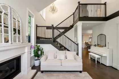 Family Room Photo of 12798 26b Avenue, Surrey, BC