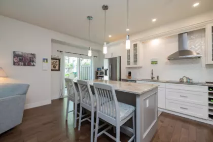 Kitchen Island Photo of 55 14877 33 Avenue, Surrey, BC