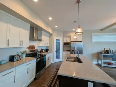 Dining Area Photo of A 46986 Russell Road, Chilliwack, BC