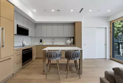 1 60 E 17th Avenue, Vancouver, BC, Vancouver — Half Duplex for sale