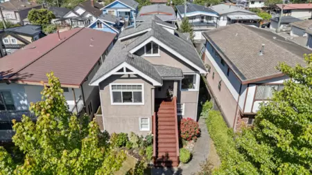 Front Yard Photo of 5743 St. Margarets Street, Vancouver, BC