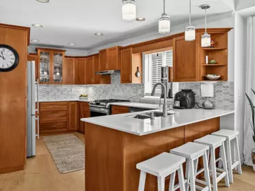 Kitchen Island Photo of 1074 Kilmer Road, North Vancouver, BC