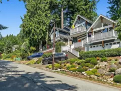 1074 Kilmer Road, North Vancouver, BC