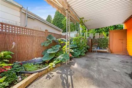 Breakfast Nook Photo of 3 6280 King George Boulevard, Surrey, BC