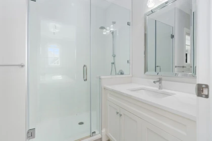 Basement Recreation Room Photo of 16539 29a Avenue, Surrey, BC