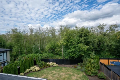Hot Tub / Spa Photo of 16539 29a Avenue, Surrey, BC