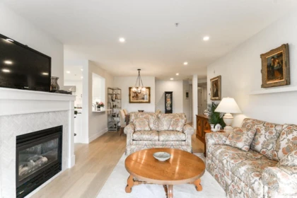 Breakfast Nook Photo of 321 5700 Andrews Road, Richmond, BC