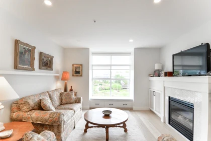 Dining Area Photo of 321 5700 Andrews Road, Richmond, BC