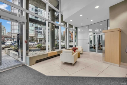 Entry Foyer Photo of 3002 1438 Richards Street, Vancouver, BC