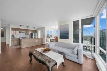 Kitchen Island Photo of 3002 1438 Richards Street, Vancouver, BC