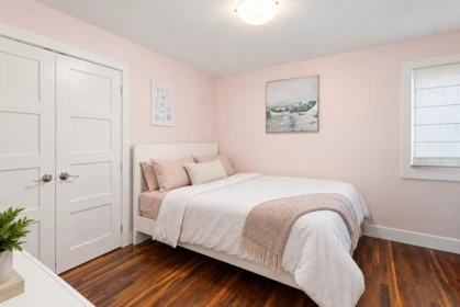 Laundry Room Photo of 4812 Headland Close, West Vancouver, BC