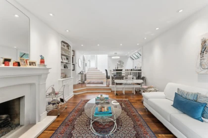 Living Room Photo of 4812 Headland Close, West Vancouver, BC