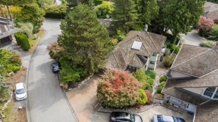 Outdoor Deck Photo of 4812 Headland Close, West Vancouver, BC