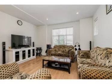 Dining Area Photo of 32 27735 Roundhouse Drive, Abbotsford, BC