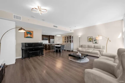 TH16 8677 Capstan Way, Richmond, BC, Richmond — Townhouse for sale