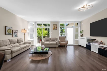 TH16 8677 Capstan Way, Richmond, BC, Richmond — Townhouse for sale