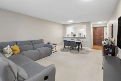 707 7380 Elmbridge Way, Richmond, BC, Richmond — Apartment/Condo for sale