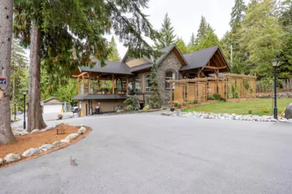 27242 Dewdney Trunk Road, Maple Ridge, BC, Maple Ridge — Single Family Residence for sale
