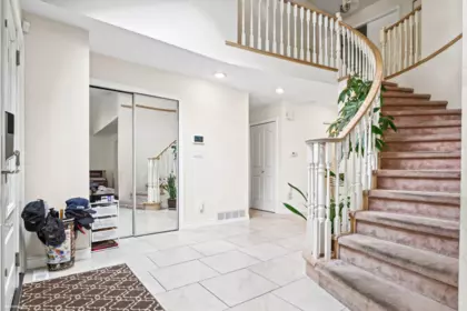 Entry Foyer Photo of 12329 Northpark Crescent, Surrey, BC