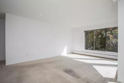 Mudroom Photo of 310 1437 Foster Street, White Rock, BC