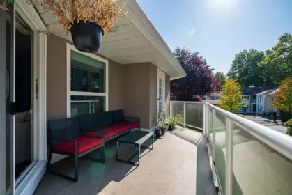Front Yard Photo of 51 14840 100 Avenue, Surrey, BC