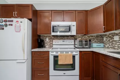 Guest Bathroom Photo of 51 14840 100 Avenue, Surrey, BC
