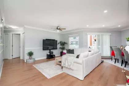 Kitchen Photo of 51 14840 100 Avenue, Surrey, BC