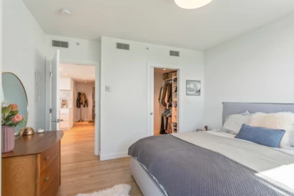 Guest Bathroom Photo of 706 1500 Fern Street, North Vancouver, BC