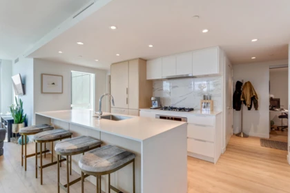 Pantry Photo of 706 1500 Fern Street, North Vancouver, BC