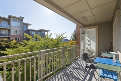 Kitchen Photo of 304 119 W 22nd Street Street, North Vancouver, BC
