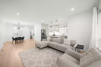 Kitchen Photo of 16782 21a Avenue, Surrey, BC