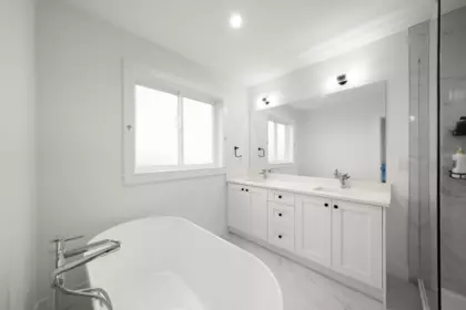 Laundry Room Photo of 16782 21a Avenue, Surrey, BC
