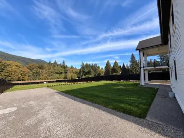 1203 Castle Road, Gibsons, BC, Gibsons — Single Family Residence for sale