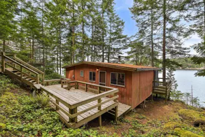 707 Wilks Road, Mayne Island, BC, Mayne island — Single Family Residence for sale