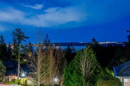 4751 Headland Drive, West Vancouver, BC, West vancouver — Single Family Residence for sale