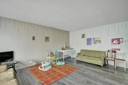 2075 Ware Street, Abbotsford, BC, Abbotsford — Duplex for sale