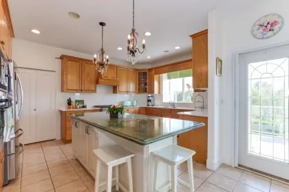 2550 Palisade Crescent, Port Coquitlam, BC, Port coquitlam — Single Family Residence for sale