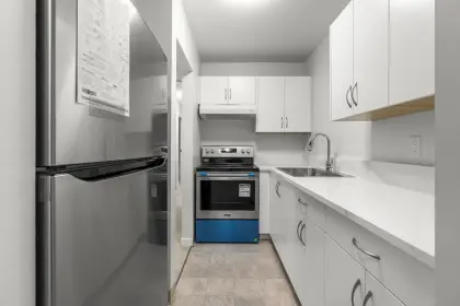 103 8140 Colonial Drive, Richmond, BC, Richmond — Apartment/Condo for sale
